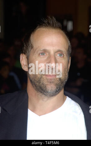 LOS ANGELES, CA. 12 mars 2004 : l'acteur Peter Stormare lors de la première mondiale, à Hollywood, du Stitch in Time. Banque D'Images
