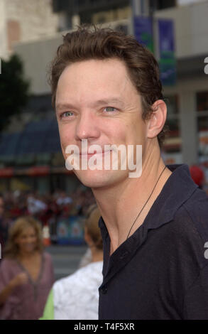 LOS ANGELES, CA. 20 mars 2004 : l'acteur Matthew Lillard lors de la première mondiale, à Hollywood, de son nouveau film Scooby-Doo 2 : Monsters Unleashed. Banque D'Images