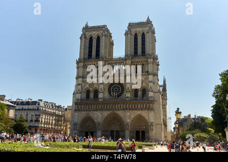 Notre Dame de Paris, vue extérieure Banque D'Images