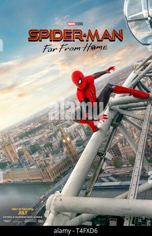 Spider-Man : loin de la maison (2019) Réalisé par Jon Watts et avec Tom Holland, Samuel L. Jackson, Star, et Jake Gyllenhaal. Peter Parker va sur une vacance européenne. Banque D'Images