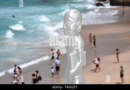 Sydney, Australie - Nov 4, 2018. Jeremy Sheehan : inondation. Sculpture par la mer le long de la promenade côtière de Coogee à Bondi est le plus grand du monde libre d Banque D'Images