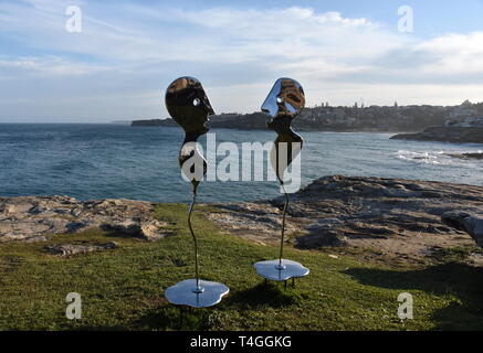 Sydney, Australie - Oct 23, 2018. Hugh McLachlan : Narcisse crier, crier l'écho. Sculpture par la mer à Bondi est le plus grand du monde libre de la pu Banque D'Images