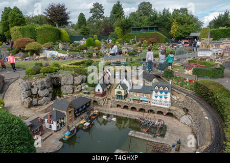 Vue générale sur Bekonscot Model Village, Beaconsfield, Buckinghamshire, UK Banque D'Images