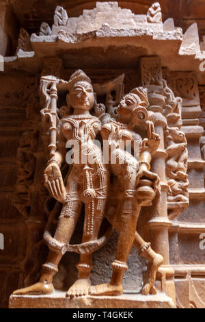 Figures de pierre sculptés dans Chandraprabhu Jain temple jaisalmer, Rajasthan, India Banque D'Images