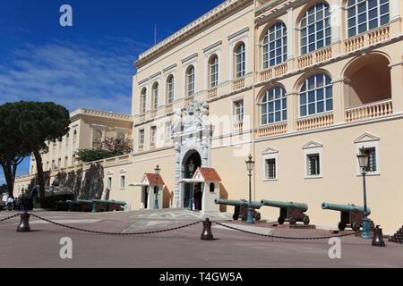 Princes de Grimaldi Palace, Palais Royal, Monaco, Cote d Azur, Méditerranée, Europe Banque D'Images