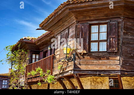 Une architecture traditionnelle en bois, la vieille ville de Nessebar, Bulgarie Banque D'Images