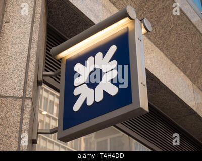 Signe de la Royal Bank of Scotland, Royal Bank of Scotland, rue Victoria, Westminster, London, England, UK, FR. Banque D'Images