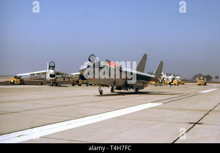 US NAVY / United States Navy Vought RF-8G Crusader Banque D'Images