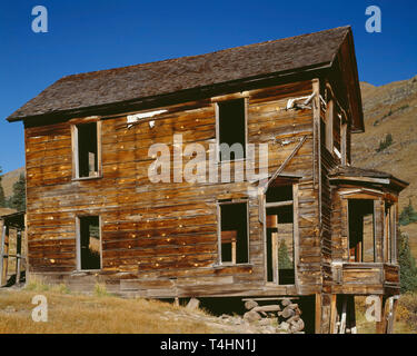 USA, Californie, San Juan Mountains, bâtiment abandonné chez Animas Forks, une ville fantôme de la flèche d'argent de la fin des années 1800. Banque D'Images