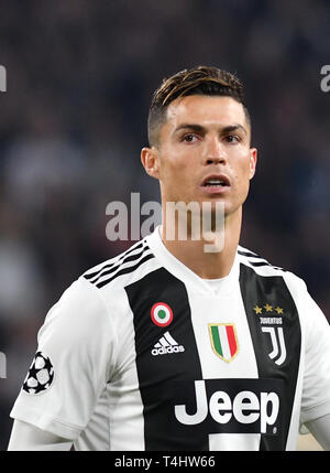 Turin, Italie. Apr 16, 2019. Football : Ligue des Champions, tour de coup, les quarts de finale, match retour, la Juventus Turin - Ajax Amsterdam. Cristiano Ronaldo de la Juventus. Crédit : Antonio Polia/dpa/Alamy Live News Banque D'Images