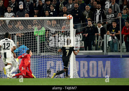 Turin, Italie. 16 avr, 2019. football, LIGUE DES CHAMPIONS UEFA 2018-2019 VS JUVENTUS 1-2 AJAX dans l'image : DEREMPA : Crédit Photo Agency indépendante/Alamy Live News Banque D'Images