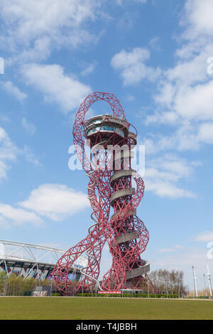 Arcelor Mittal Orbit tour, Queen Elizabeth Olympic Park, Stratford, London, Angleterre, Royaume-Uni. Banque D'Images