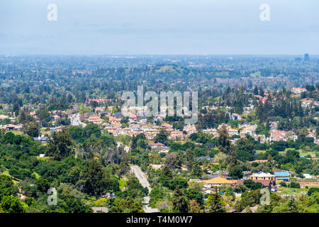 Vue aérienne du quartier résidentiel dans le sud de San Jose, le comté de Santa Clara, Californie Banque D'Images