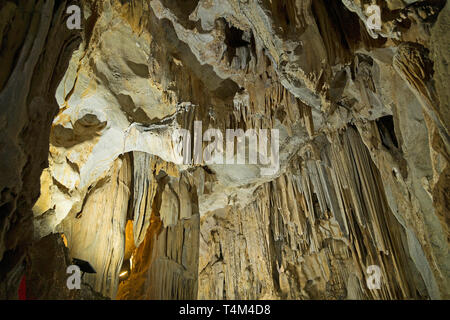 Cüceler flowstone grotte, près de Bitez, Antalya, Turquie Banque D'Images