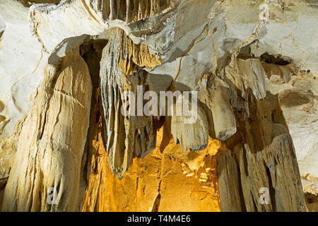 Cüceler flowstone grotte, près de Bitez, Antalya, Turquie Banque D'Images