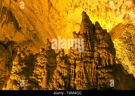 Dim Magarasi flowstone grotte, Kestel, Alanya, Antalya, Turquie Banque D'Images