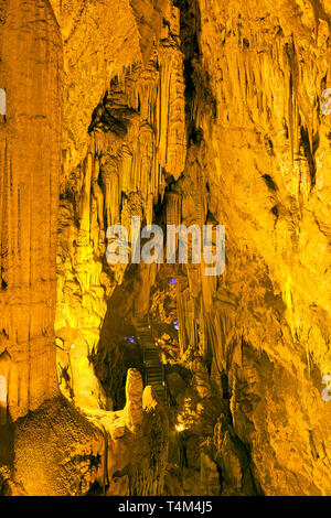 Dim Magarasi flowstone grotte, Kestel, Alanya, Antalya, Turquie Banque D'Images