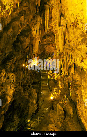 Dim Magarasi flowstone grotte, Kestel, Alanya, Antalya, Turquie Banque D'Images