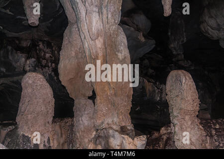 À l'intérieur de la grotte du vent près de Kuching, Sarawak, Bornéo Banque D'Images