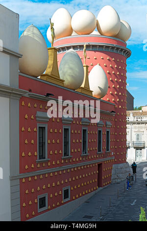 De l'extérieur du Musée Dalí à Figueres, théâtre, Catalogne, Espagne Banque D'Images