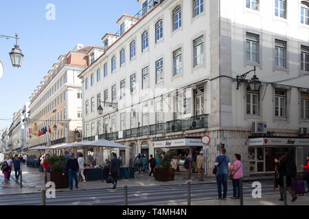 Section transversale de la Rua Augusta et de la Rua de Sao Juliao à Baixa de Lisbonne, Portugal Banque D'Images