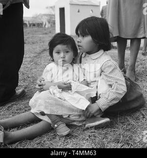 Festival de l'église dans une colonie italienne de différentes nationalités, El Rabon (Santa Fe), Argentine 1957. Dans le monde d'utilisation | Banque D'Images