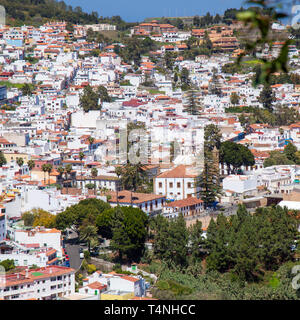 Gran Canaria, vue aérienne de la ville historique de Teror Cruz de Hoya Alta Banque D'Images