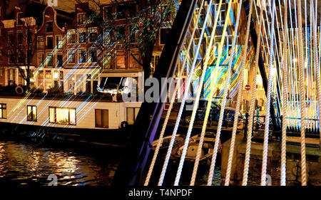 Installation lumineuse à Amsterdam quartier rouge d'Amsterdam au cours du festival lumière Banque D'Images