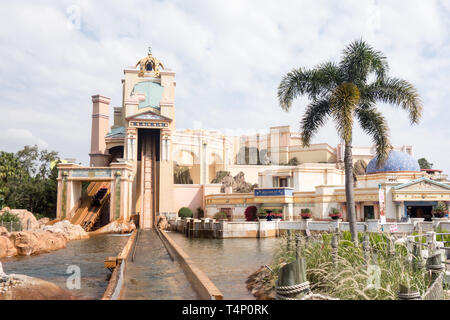 Voyage vers Atlantis en montagnes russes, Seaworld Orlando. Banque D'Images