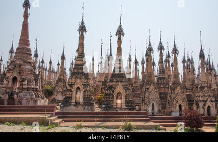 La Pagode Kakku stupas au centre du Myanmar en complexe Banque D'Images