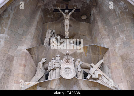Les sculptures sur la façade de la Passion de La Sagrada Familia à Barcelone, Espagne Banque D'Images