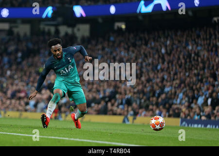 Manchester, UK. 17 avr, 2019. Danny Rose de Tottenham Hotspur en action. Ligue des Champions league, quart de finale, 2e match aller, Manchester City v Tottenham Hotspur à l'Etihad Stadium à Manchester le mercredi 17 avril 2019. Cette image ne peut être utilisé qu'à des fins rédactionnelles. Usage éditorial uniquement, licence requise pour un usage commercial. Aucune utilisation de pari, de jeux ou d'un seul club/ligue/dvd publications pic par Andrew Verger//Andrew Orchard la photographie de sport/Alamy live news Crédit : Andrew Orchard la photographie de sport/Alamy Live News Banque D'Images