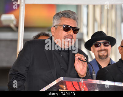 Los Angeles, Californie, USA. 18 avr, 2019. George Lopez & Cypress Hill, B Real, Sen Dog au Hollywood Walk of Fame Star Cérémonie en l'honneur du groupe de hip-hop Cypress Hill. Photos : Paul Smith/Featureflash Crédit : Paul Smith/Alamy Live News Banque D'Images