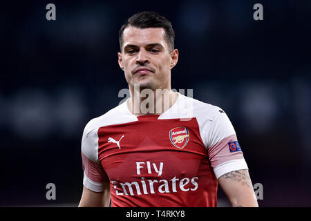 Naples, Italie. 18 avr, 2019. GranitÊXhaka d'Arsenal au cours de l'UEFA Europa League match de quart de finale entre Naples et Arsenal au Stadio San Paolo, Naples, Italie le 18 avril 2019. Photo par Giuseppe maffia. Credit : UK Sports Photos Ltd/Alamy Live News Banque D'Images