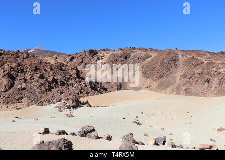 Dunes de sable et de roches de lave dans le Parc National du Teide sur l'île d'Teneife dans les îles Canaries Banque D'Images