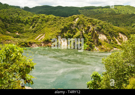 Poêle lake, Waimangu, Nouvelle-Zélande Banque D'Images