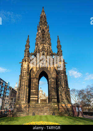 Le Scott Monument de l'auteur écossais Sir Walter Scott, à l'Est des jardins de Princes Street Edinburgh Scotland Banque D'Images