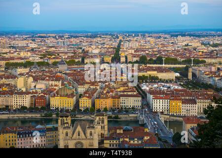 Vue panoramique sur la ville de Lyon en France Banque D'Images