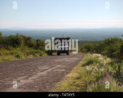 Villa de Merlo, San Luis, Argentine - 2019 : Le point de vue aux côtés d'un chemin rural à proximité du centre-ville. Banque D'Images