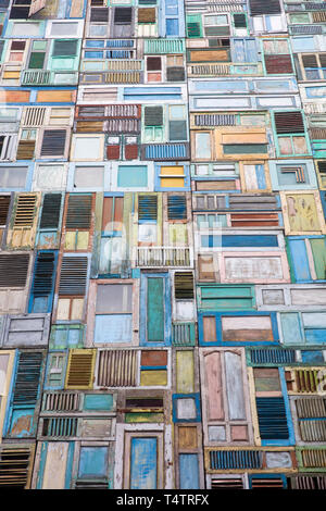 Collage de la vieille toile de fenêtres en bois Banque D'Images