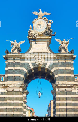 Close-up de la porte Porta Garibaldi (1768) à Catane, Sicile, Italie Banque D'Images