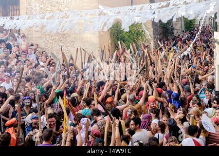 La Plaza de Sant Jordi, Moros y Cristianos, fiesta de la Patrona, Pollença, ,Majorque, Iles Baléares, Espagne. Banque D'Images