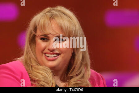 Rebel Wilson pendant le tournage pour le Graham Norton Show à BBC Television Centre 6 Studioworks, Wood Lane, Londres, pour être diffusé sur BBC One le vendredi soir. Banque D'Images