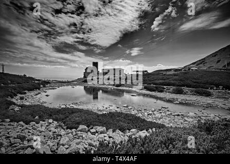 Skalnaté pleso (Rocky Lake) dans les Hautes Tatras (Vysoké Tatry) Banque D'Images