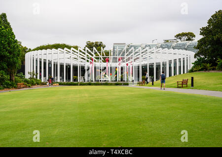 Le biome du Calice (2016) au Royal Botanic Garden, adjacent au quartier central des affaires de Sydney, Nouvelle Galles du Sud, Australie. Banque D'Images