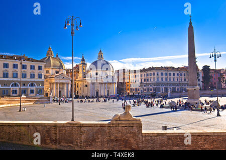 La Piazza del Popolo ou peuples square dans la ville éternelle de Rome, capitale de l'Italie Banque D'Images