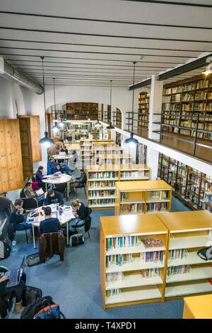 Biblioteca de Cultura Artesana,Centre Culturel la Misericòrdia ,Palma de Mallorca, Majorque, Iles Baléares, Espagne. Banque D'Images