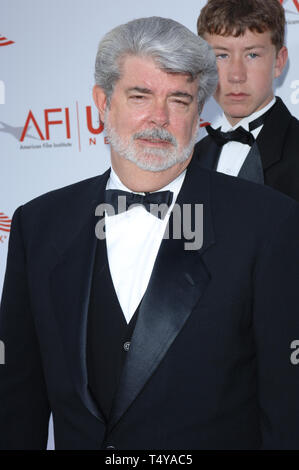 LOS ANGELES, CA. 09 juin 2005 : Star Wars créateur George Lucas à l'AFI Life Achievement Award Gala, il a l'honneur avec la 33e Life Achievement Award. © 2005 Paul Smith / Featureflash Banque D'Images