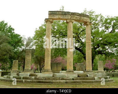 Le Philippeion de forme ronde, le grec ancien sanctuaire en Site archéologique d'Olympie, Grèce Banque D'Images