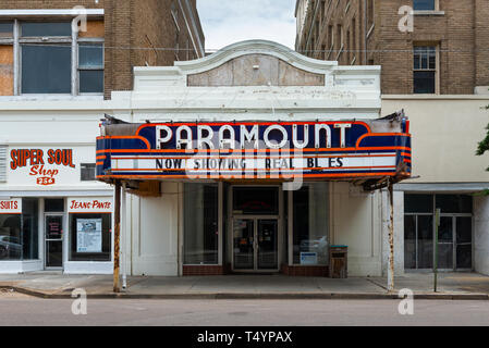 Clarksdale, Mississippi, États-Unis - 23 juin 2014 : La façade de la Paramount Theatre à Clarksdale, Mississippi, USA. Banque D'Images